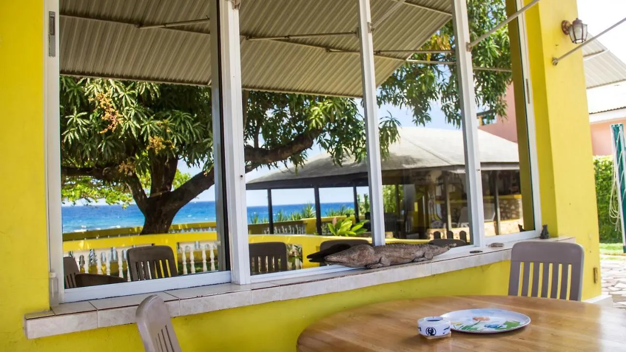 House Of Erabo Otel Runaway Bay